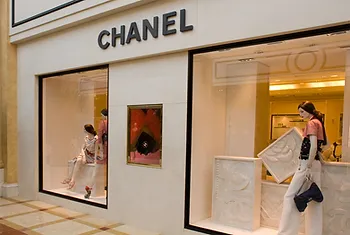 Chanel recruiting culture leaders